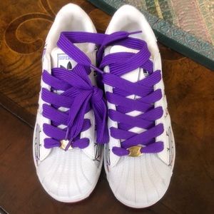 adidas Shoes - Classic adidas Shoes - Classic